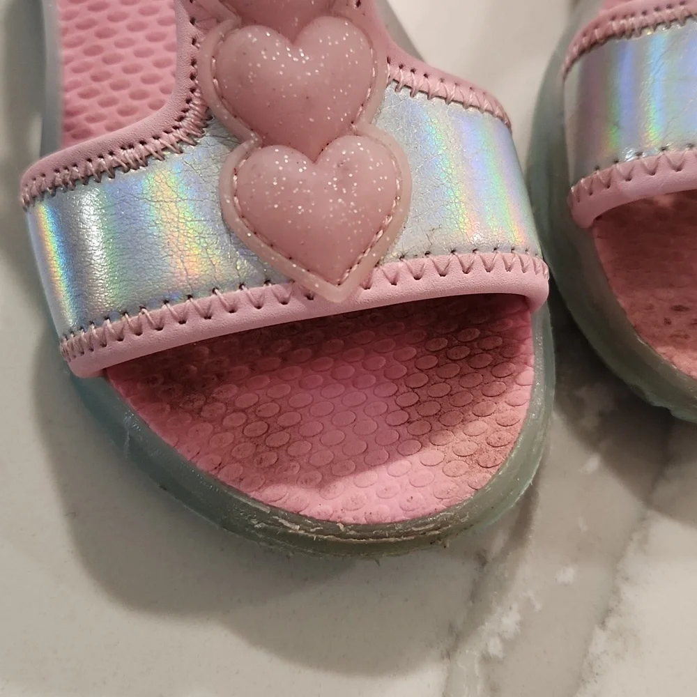7T Carter's light up sandals